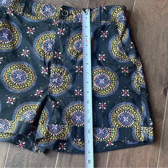 Maeve Anthropologie Abstract City Shorts. Size 4. Excellent condition. - Picture 5 of 8